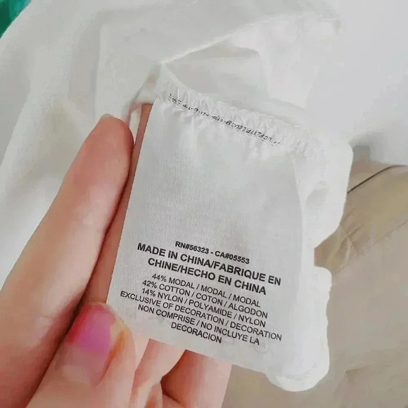 Nike White Blue Green Watercolor Logo Crewneck Tee Athleisure Women's Size L - Picture 5 of 6